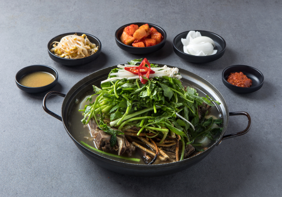 맑은미나리뼈전골